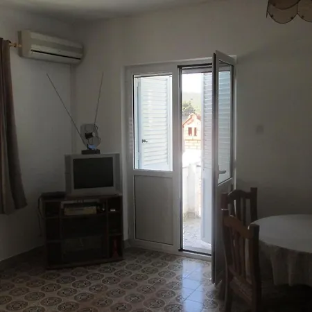 Haus In Ugljan Mit Terrasse- Garten Und Barbecue By Interhome 펜션 Sušica